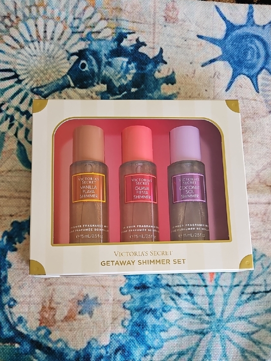 Victoria's Secret Other - Victoria's Secret Getaway Shimmer Set